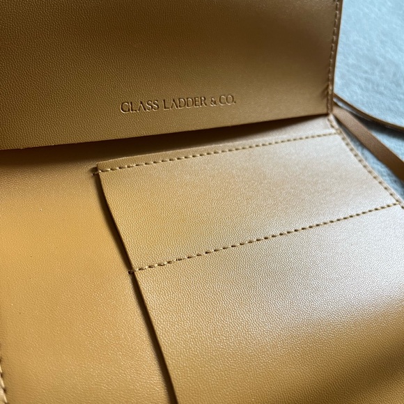 Glass Ladder & Co. Tech Pouch - Picture 5 of 9